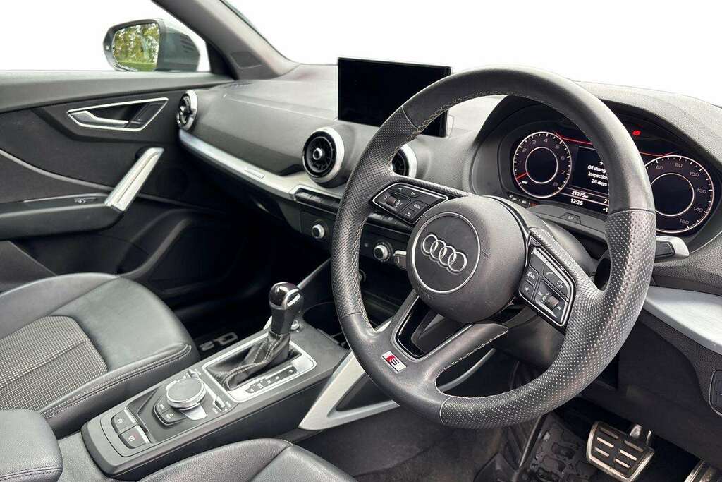 Audi Q2 35 Tfsi S Line S Tronic 2022 Grey #6