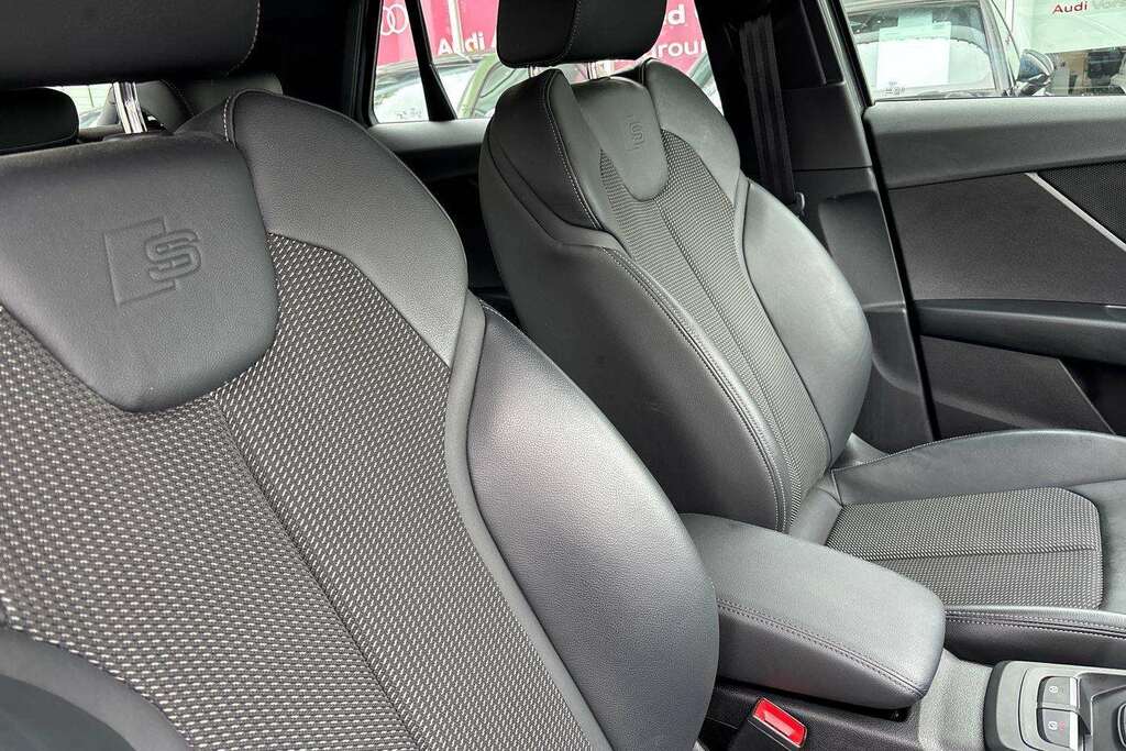 Audi Q2 1L Sport Grey #31
