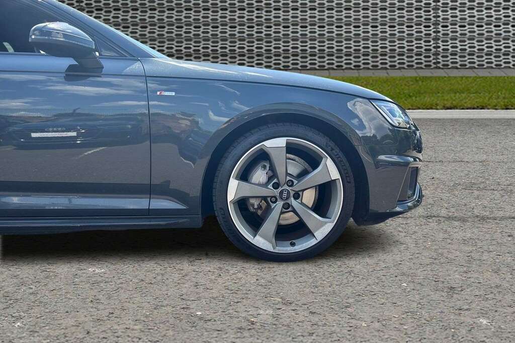 Audi A4 40 Tdi Quattro Black Edition S Tronic 2019 Grey #5