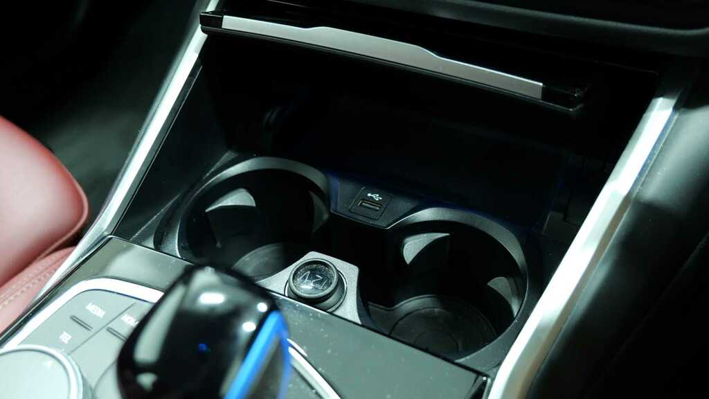BMW i4 I4 M50 Blue #32