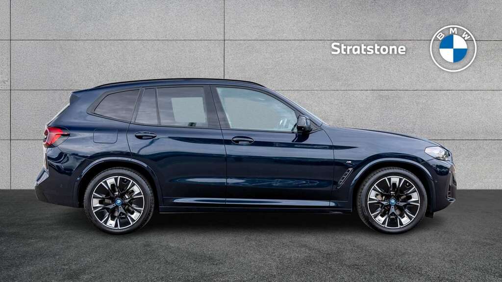 BMW iX3 210Kw M Sport Pro 80Kwh 2022 Black #3