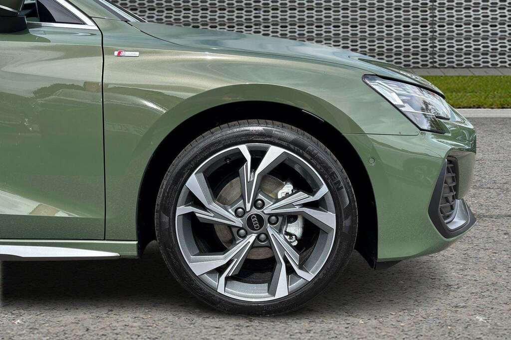 Audi A3 1.5 Tfsi 116 S Line S Tronic 2026 Green #5