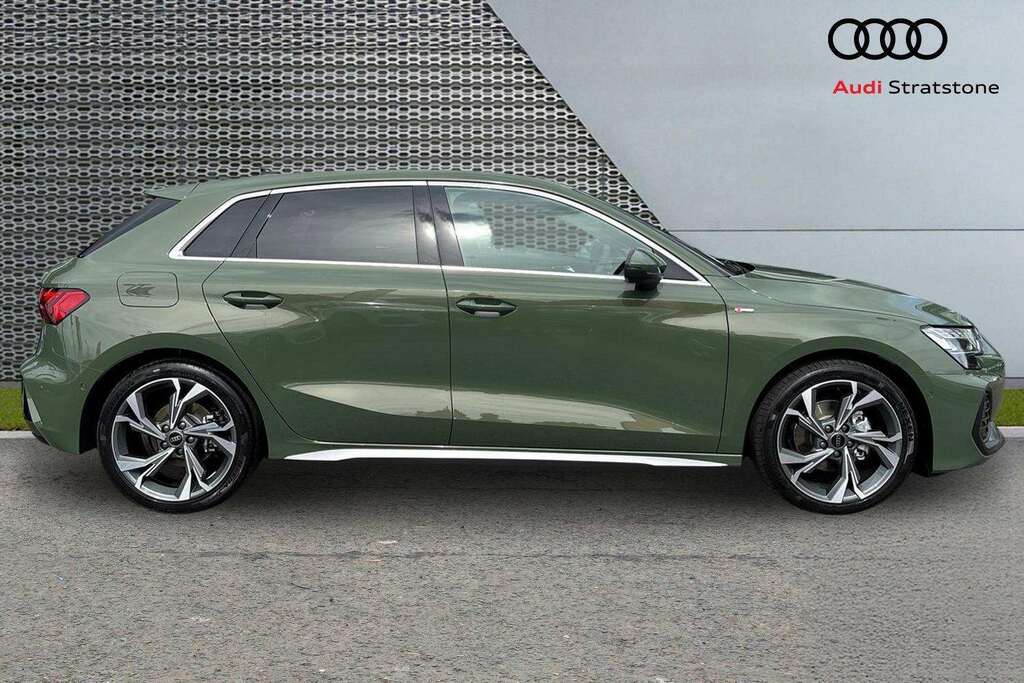 Audi A3 1.5 Tfsi 116 S Line S Tronic 2026 Green #4