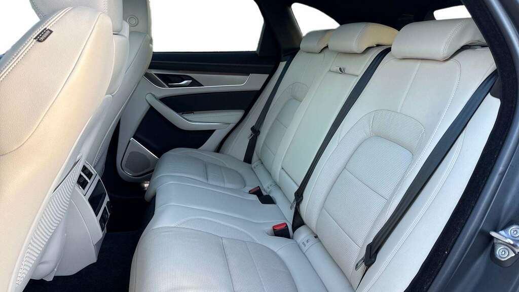 Jaguar F-Pace 2.0 D200 R-dynamic Se Black Awd 2024 Blue #4