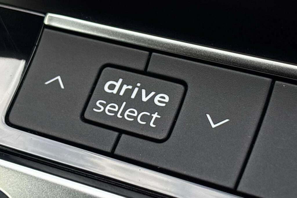 Audi A6 40 Tfsi Sport S Tronic Tech Pack White #38