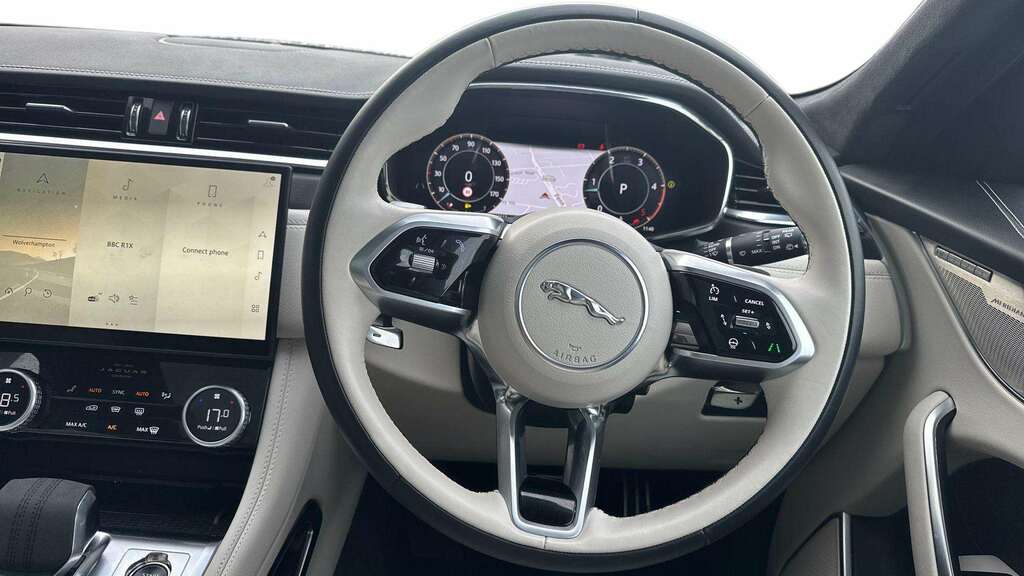 Jaguar F-Pace 2.0 D200 R-dynamic Hse Black Awd Grey #15