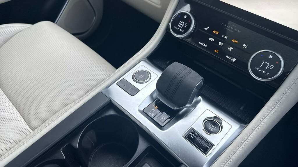 Jaguar F-Pace 2.0 D200 R-dynamic Hse Black Awd Grey #13