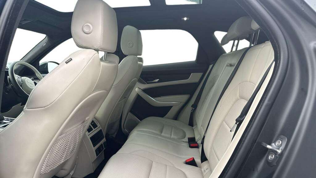Jaguar F-Pace 2.0 D200 R-dynamic Hse Black Awd 2024 Blue #4