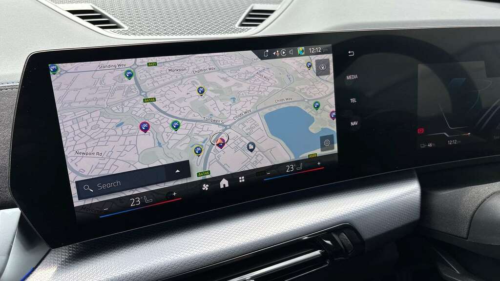 BMW iX2 150Kw Edrive20 Shadow Edition 65Kwh Black #32