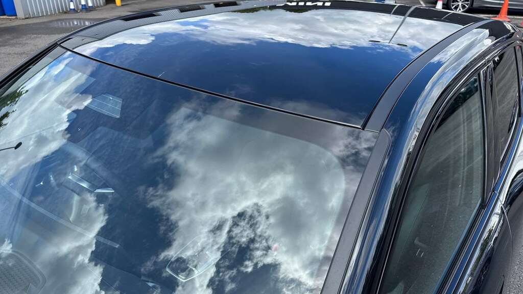 BMW iX2 150Kw Edrive20 Shadow Edition 65Kwh Black #18