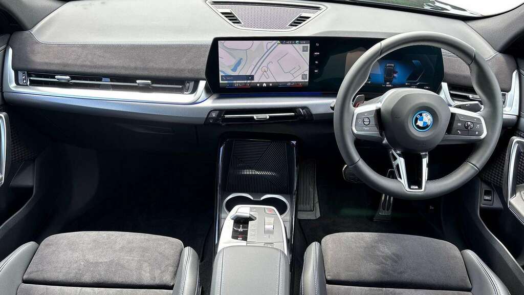 BMW iX2 230Kw Xdrive30 Shadow Edition 65Kwh 2026 Black #5