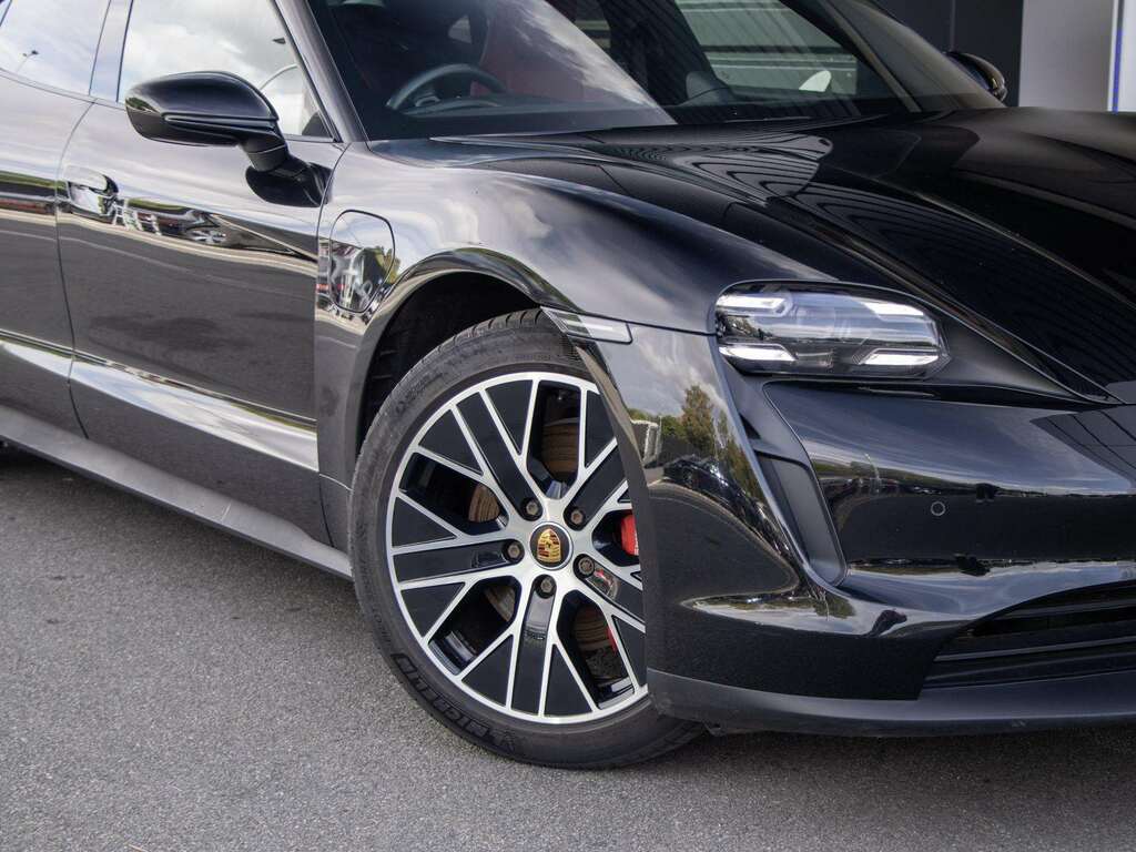 Porsche Taycan 4S Black #13