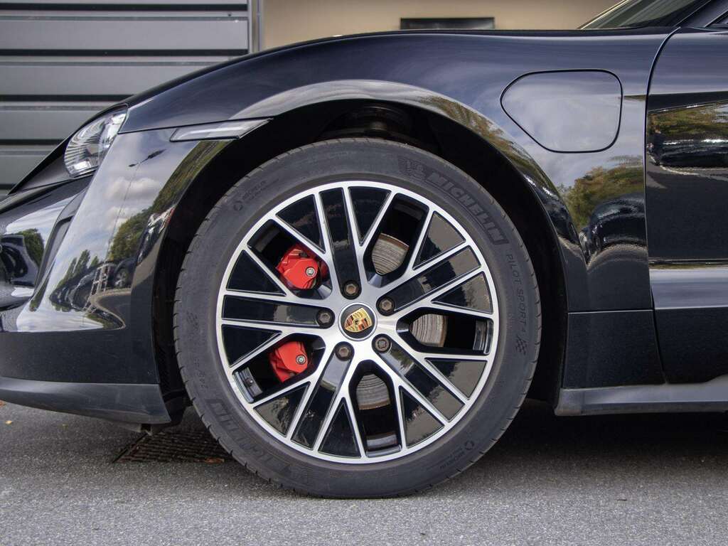 Porsche Taycan 4S 79Kwh 2020 Black #4