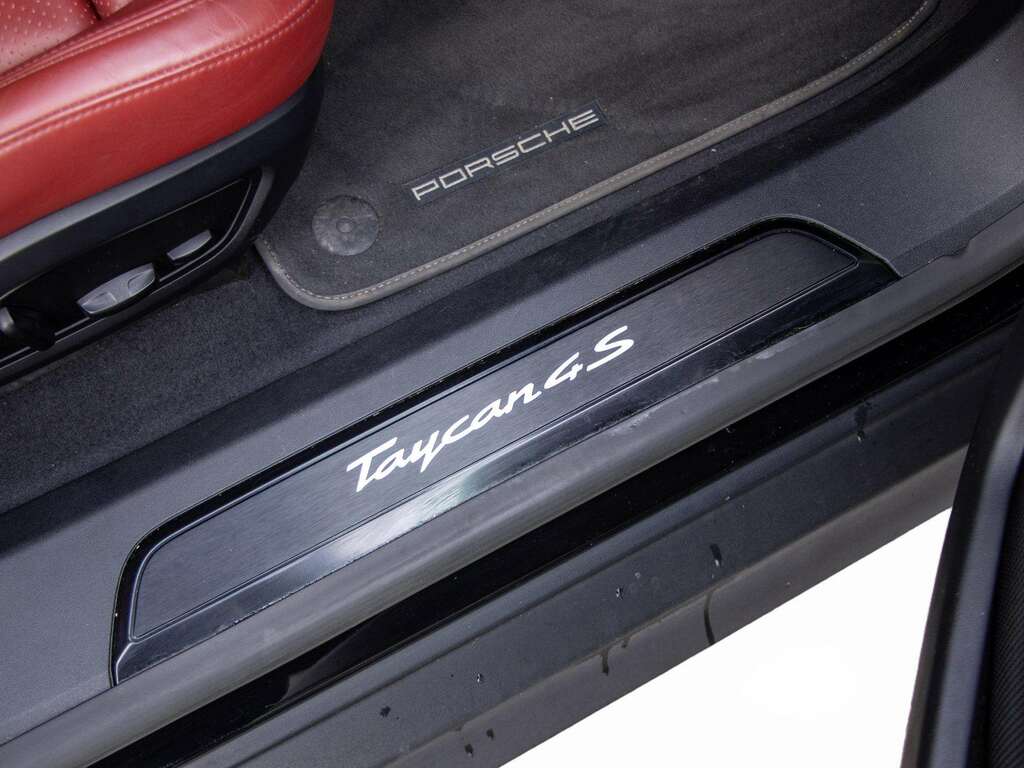 Porsche Taycan 4S Black #22