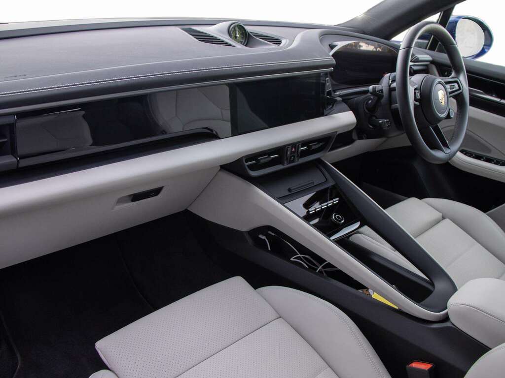 Porsche Macan 265Kw 100Kwh 2026 Blue #4