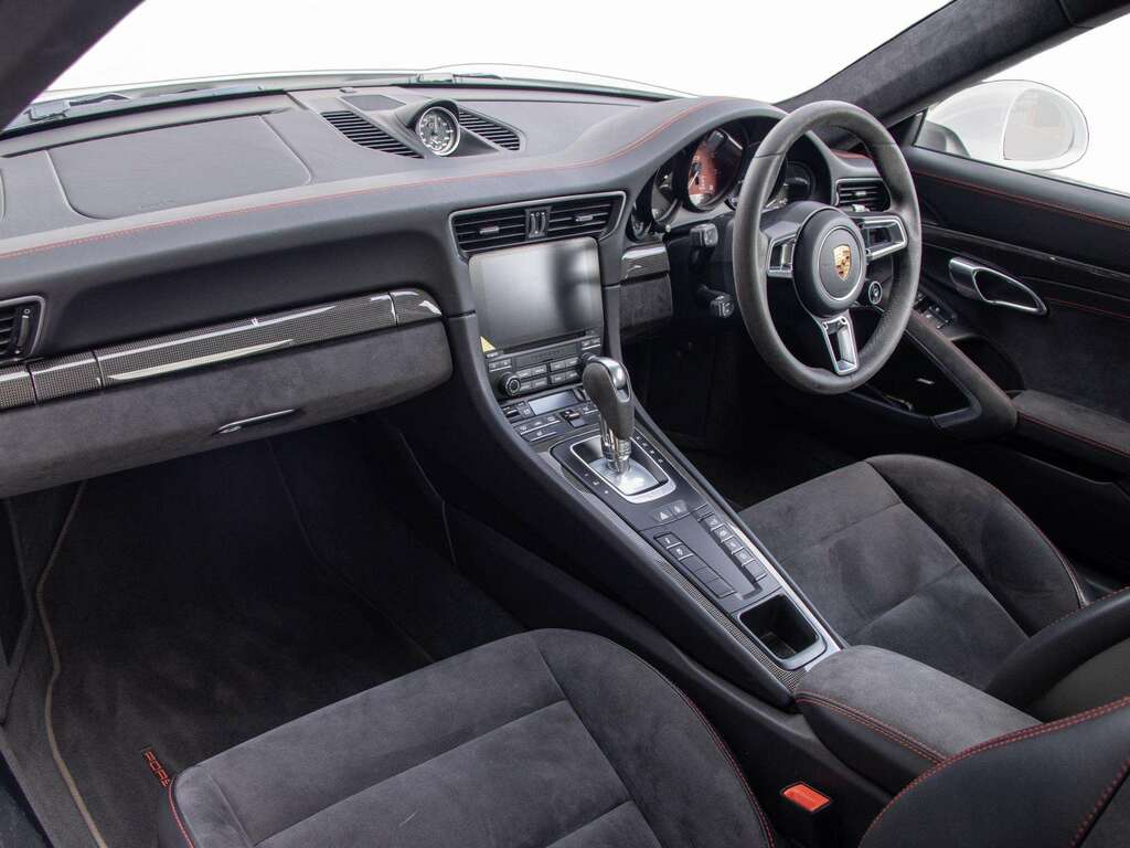 Porsche 911 Gts Pdk 2017 White #3