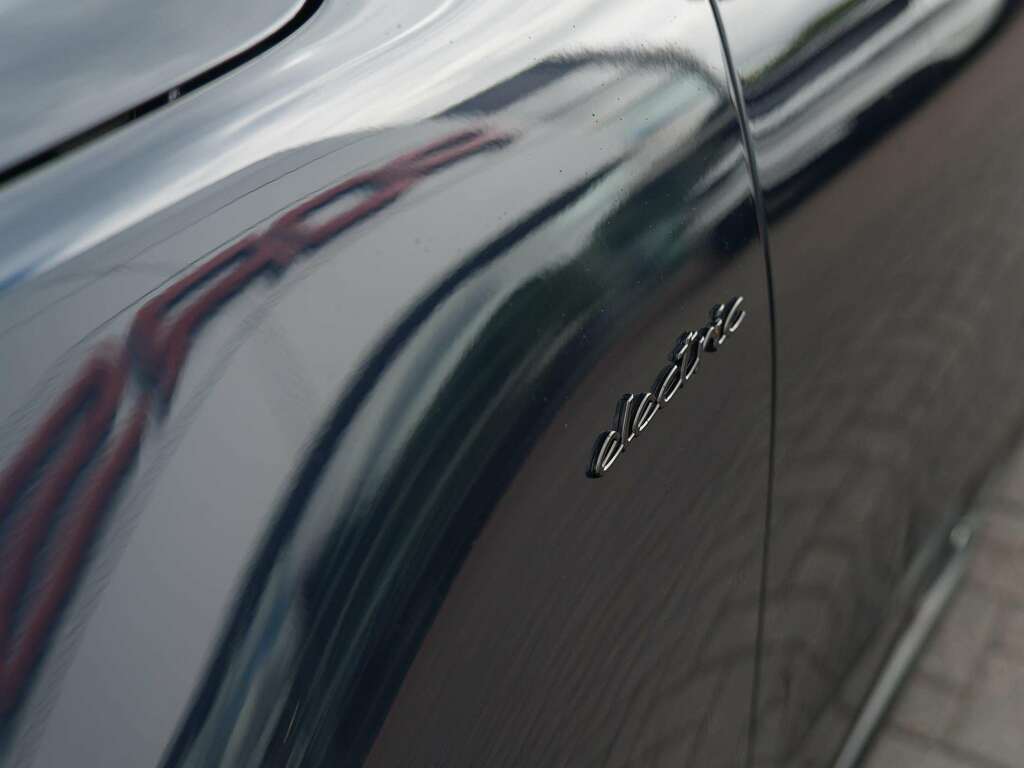 Porsche Cayenne E-hybrid Black Edition Tiptronic S Black #34