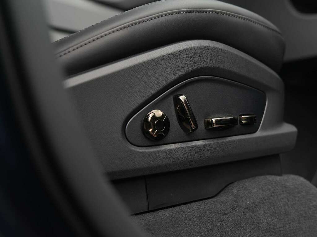 Porsche Cayenne E-hybrid Black Edition Tiptronic S Black #25