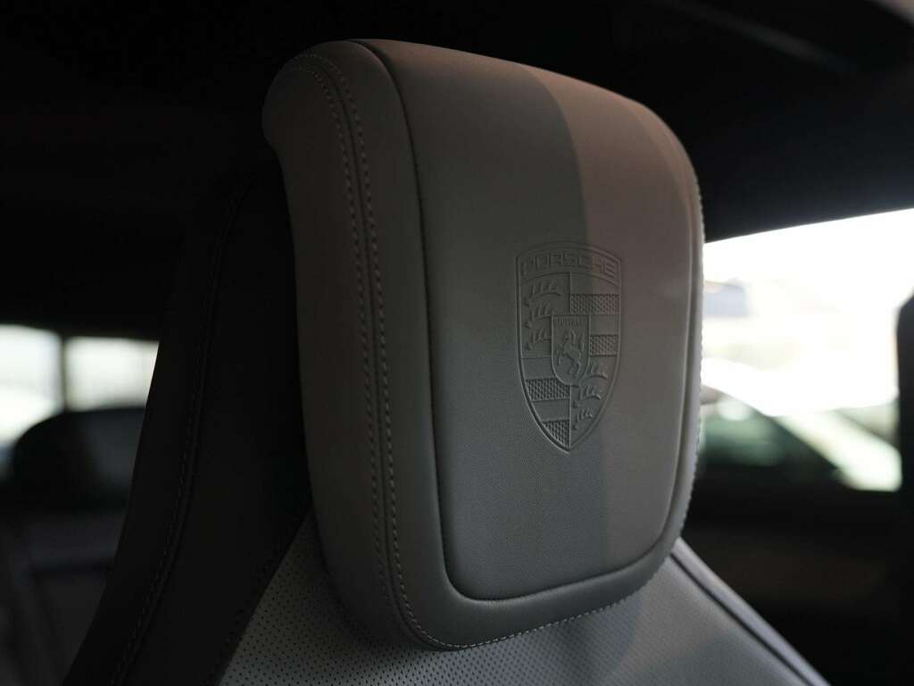 Porsche Cayenne E-hybrid Black Edition Tiptronic S Black #14