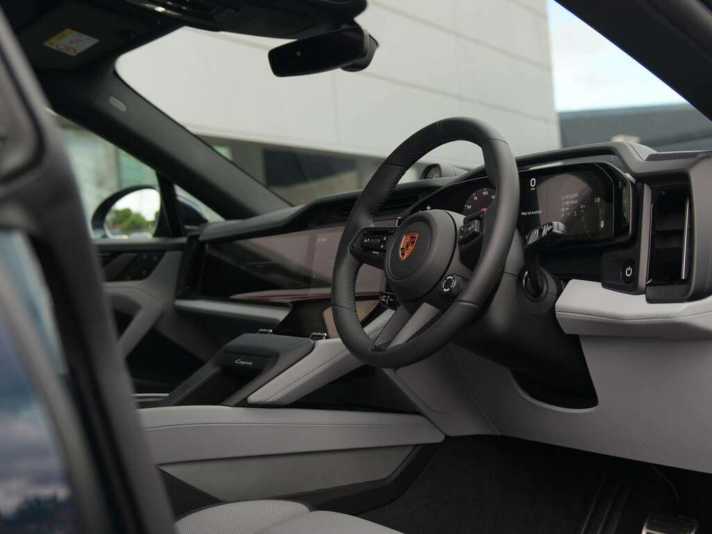 Porsche Cayenne E-hybrid Black Edition Tiptronic S Black #11