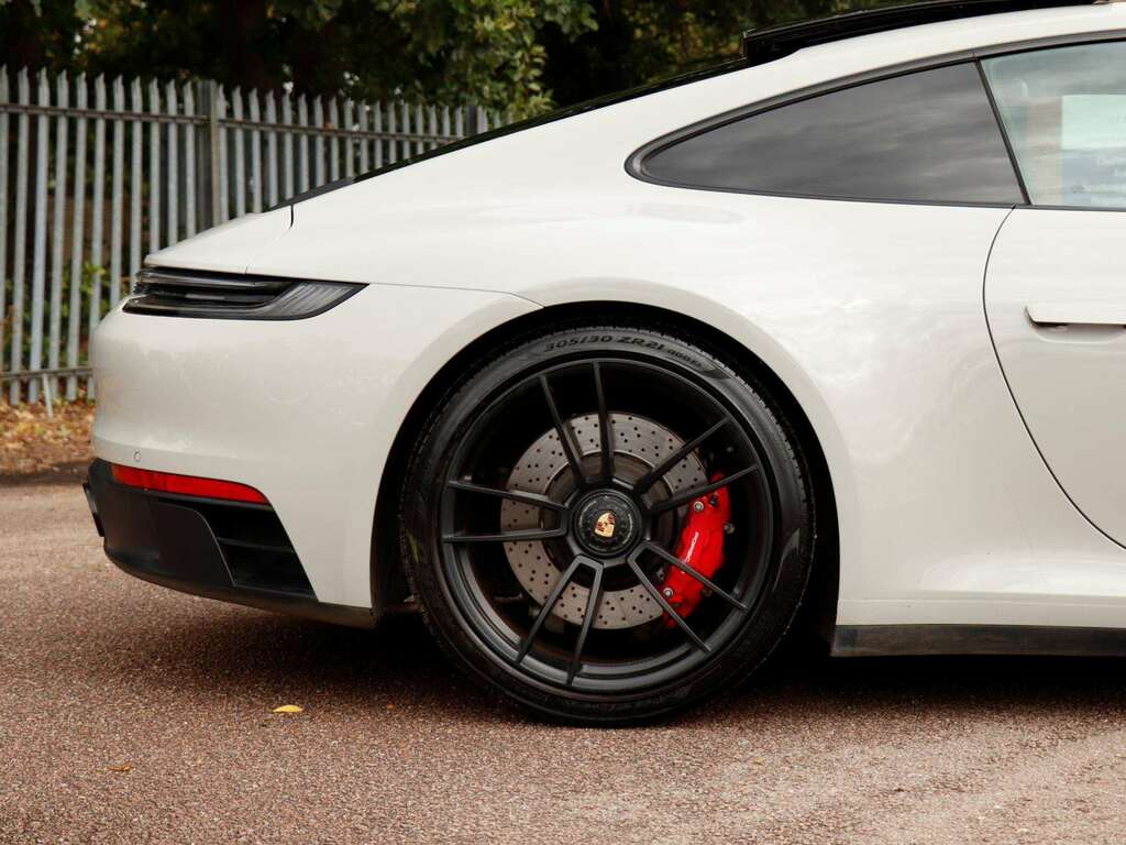 Porsche 911 Gts Pdk  #32