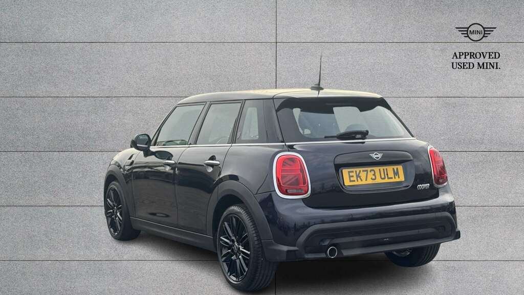 Mini Hatch 1.5 Cooper Classic Premium 2023 Black #2