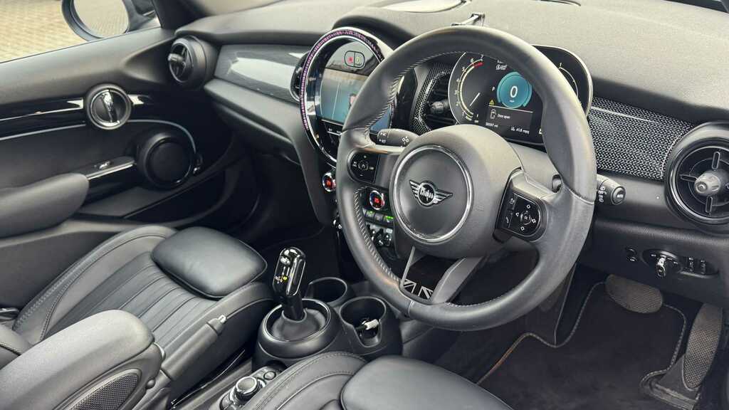 Mini Hatch 1.5 Cooper Classic Premium 2023 Black #6