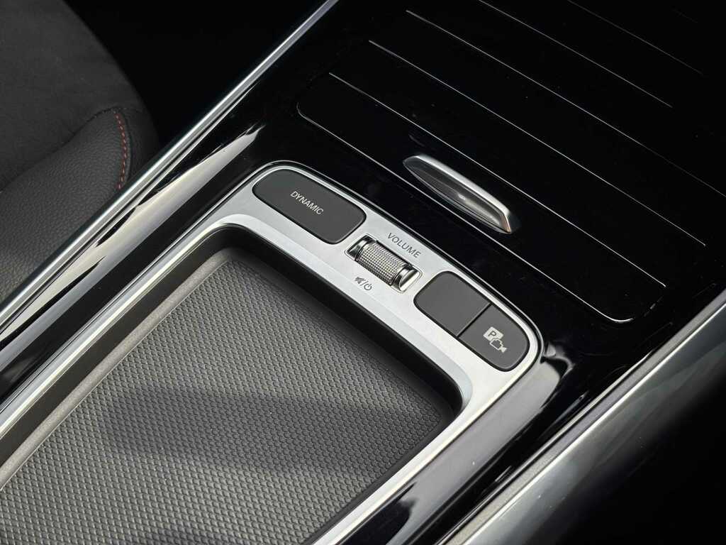 Mercedes-Benz GLA Class Amg Line White #31