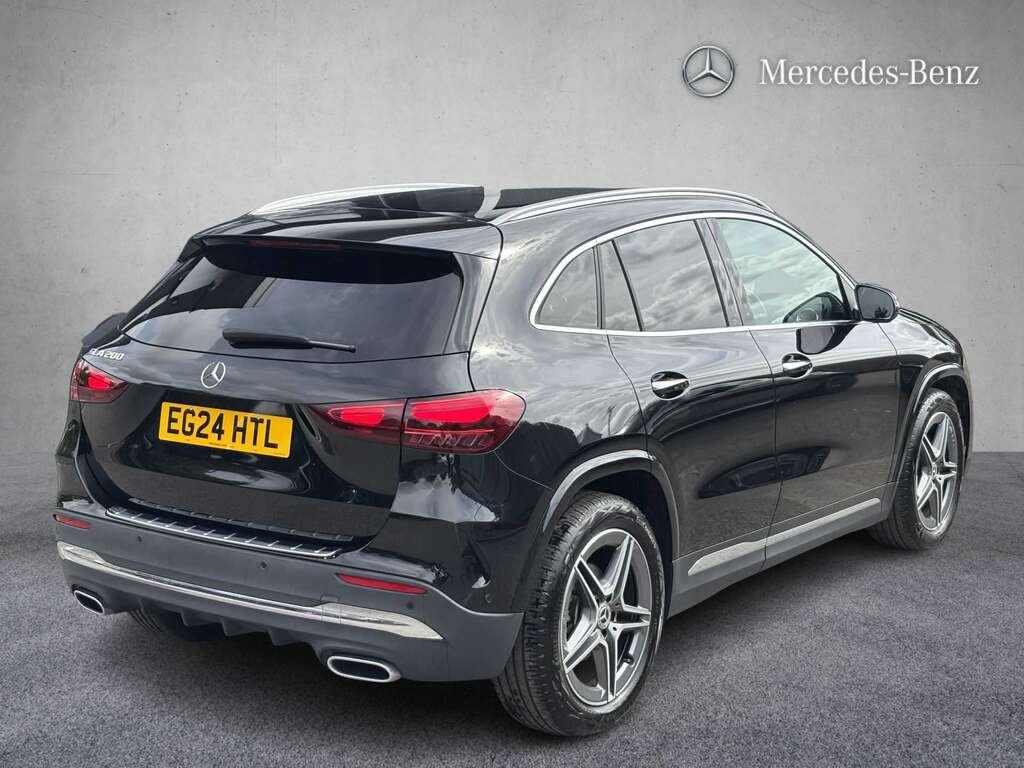 Mercedes-Benz GLA Class Amg Line White #10