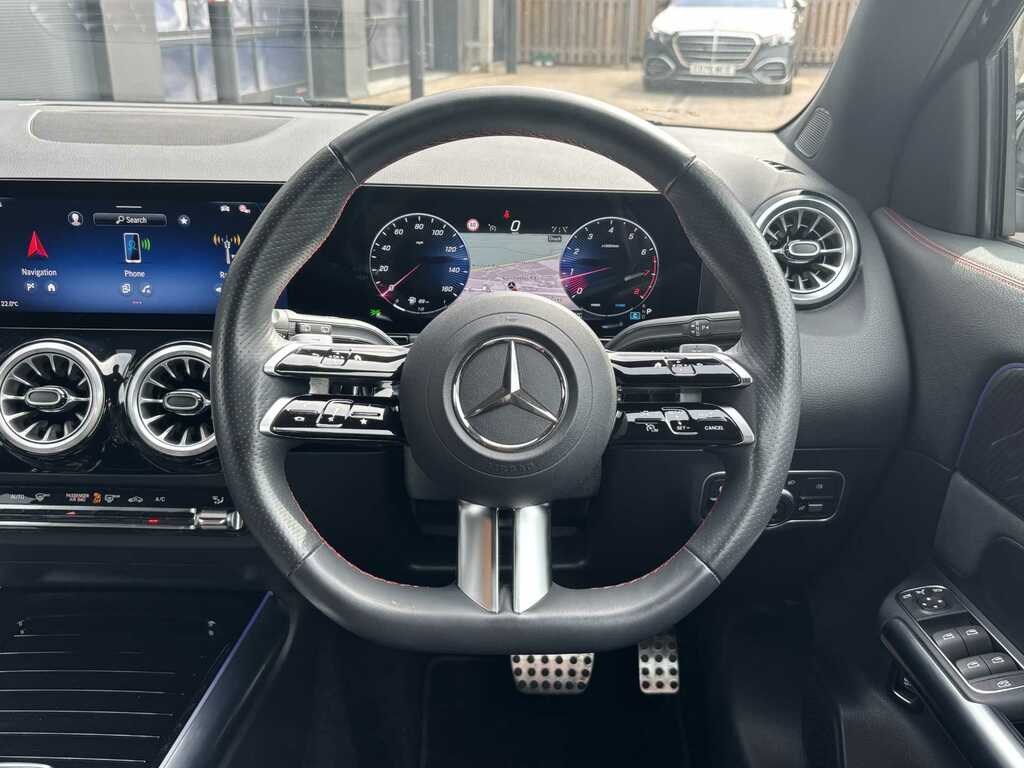Mercedes-Benz GLA Class Amg Line White #26
