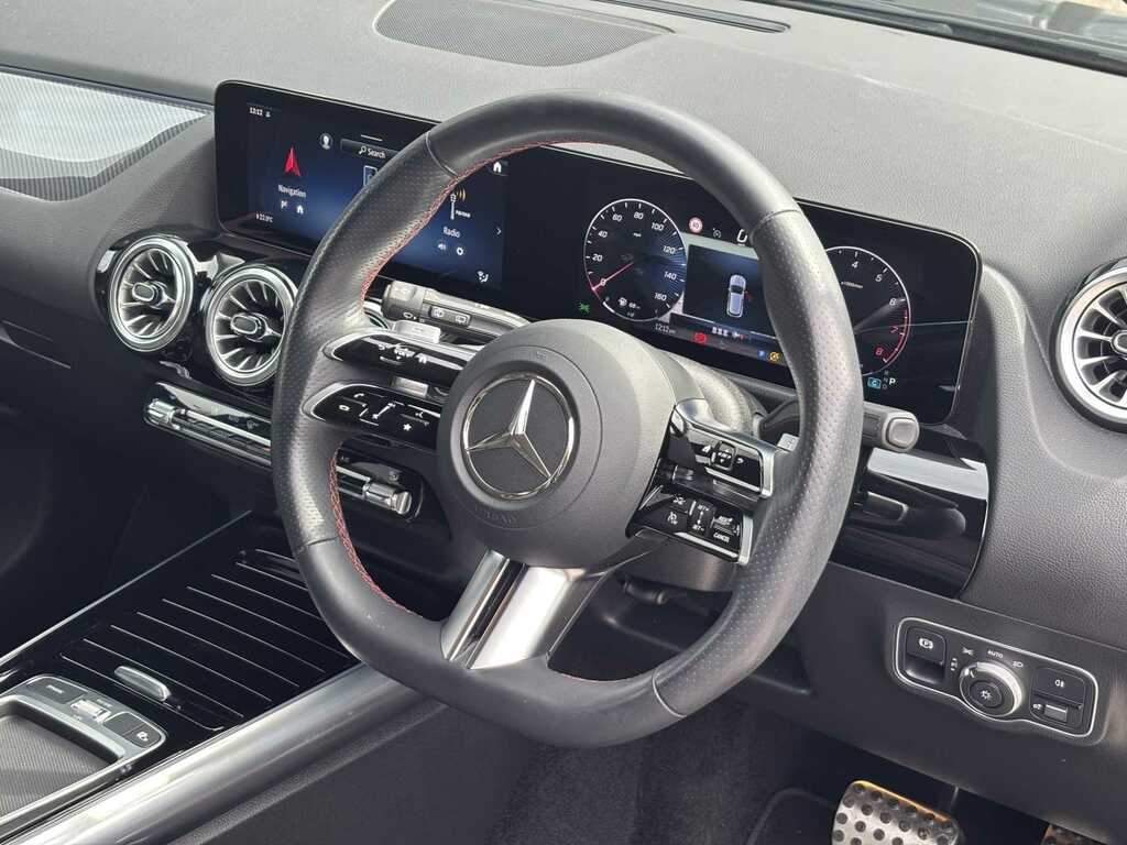 Mercedes-Benz GLA Class Amg Line White #28