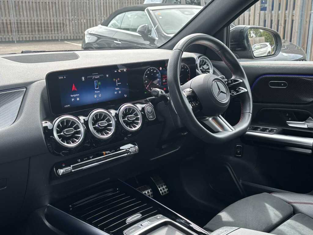Mercedes-Benz GLA Class Amg Line White #20