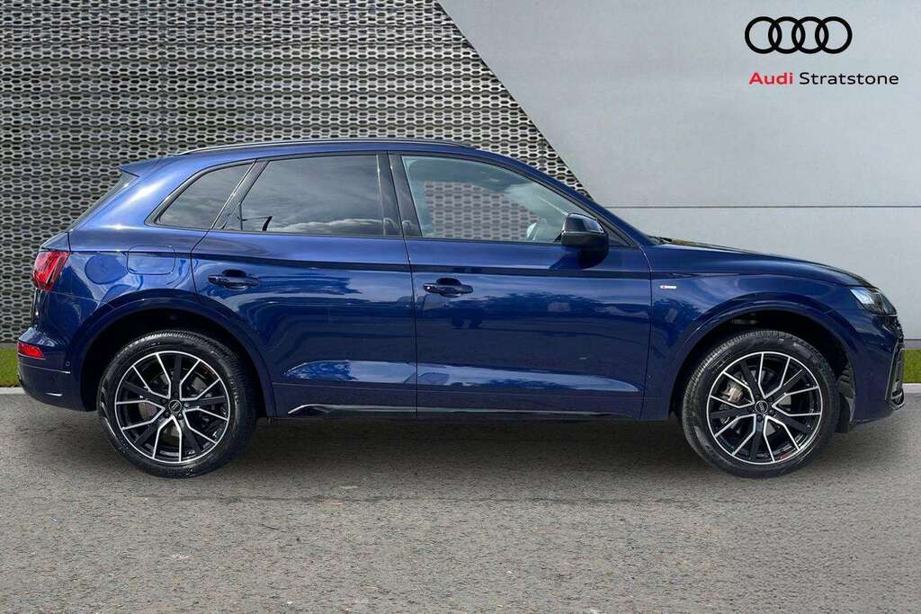 Audi Q5 45 Tfsi Quattro Black Edition S Tronic 2024 #4