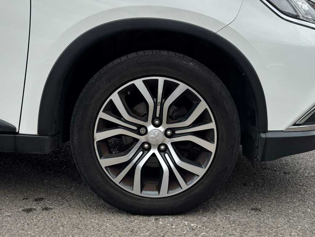 Mitsubishi Outlander 4H Phev Cvt Red #14