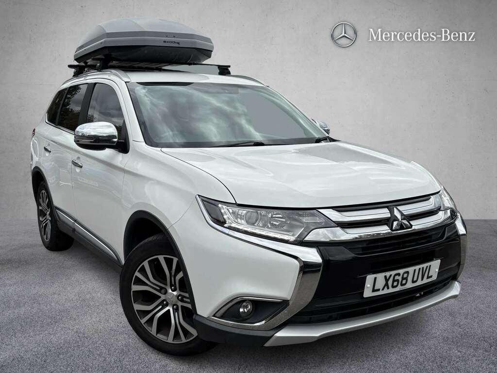 Mitsubishi Outlander 2.2 Di-d 3 2018 White