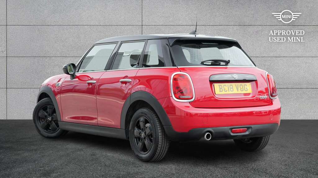 Mini Hatch 1.5 Cooper II 2018 Red #2