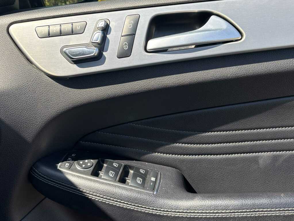 Mercedes-Benz GLE Class Black #14