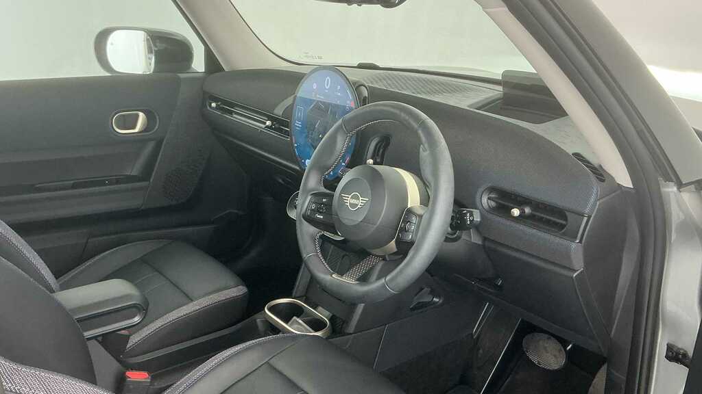 Mini Hatch 1.5 C Classic 2024 Silver #6