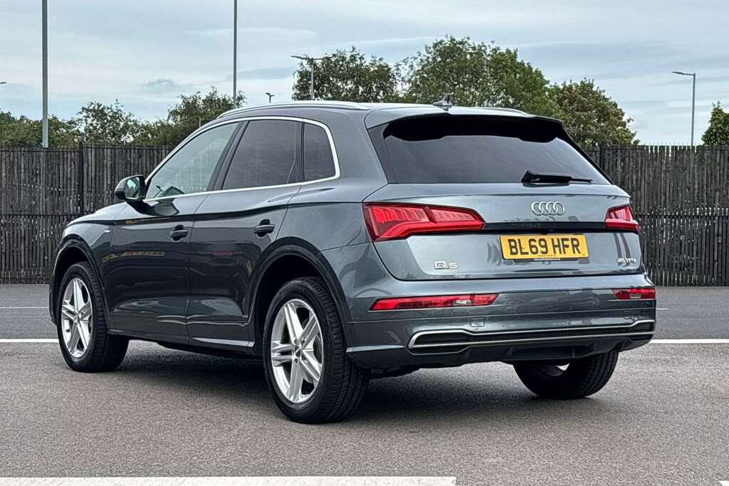 Audi Q5 45 Tfsi Quattro S Line S Tronic 2019 Grey #3