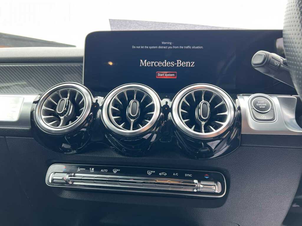 Mercedes-Benz GLB Class Amg Line Black #29