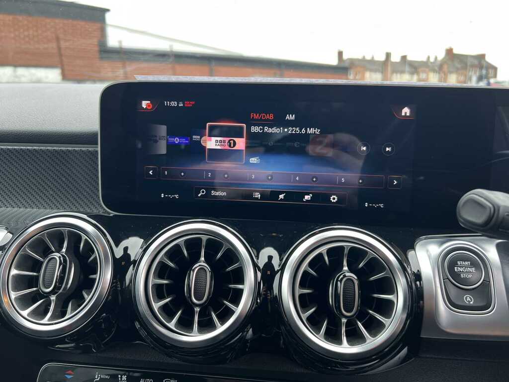 Mercedes-Benz GLB Class Amg Line Black #39