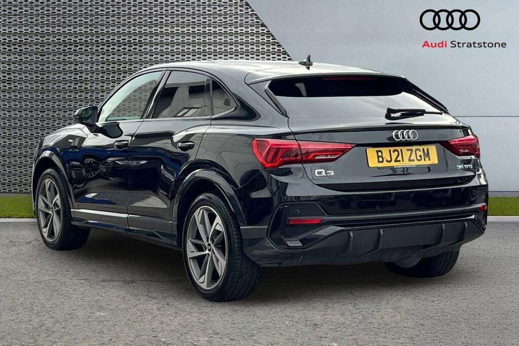 Audi Q3 35 Tfsi Black Edition S Tronic 2021 Black #3