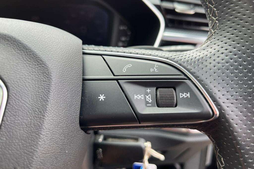 Audi Q3 35 Tfsi S Line Grey #17