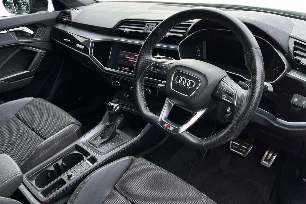 Audi Q3 35 Tfsi Black Edition S Tronic 2021 Black #6