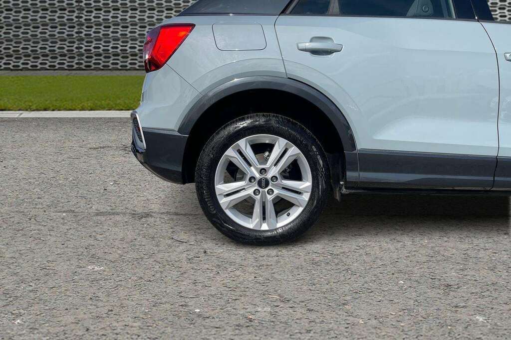 Audi Q2 35 Tfsi S Line S Tronic Tech Grey #9