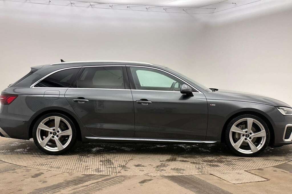 Audi A4 40 Tfsi 204 S Line S Tronic 2024 Grey #4