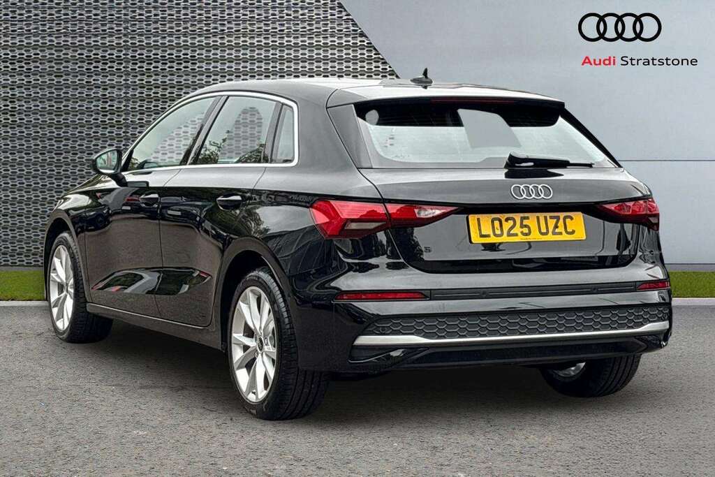Audi A3 1.5 Tfsi 150 Sport S Tronic 2025 Black #3