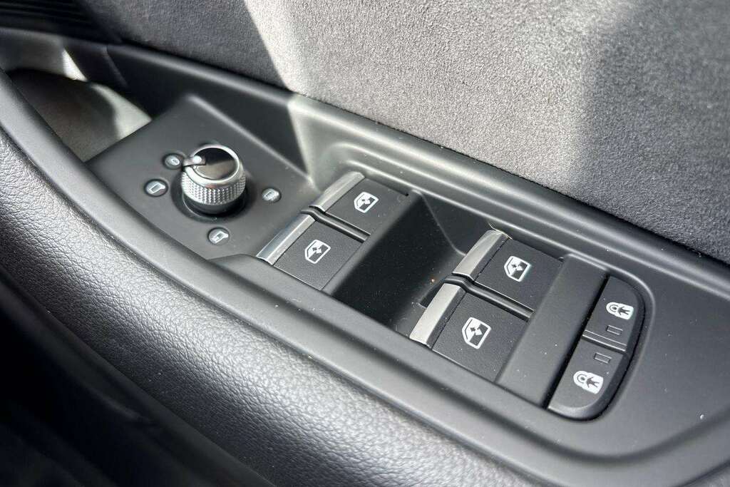 Audi A4 35 Tfsi S Line S Tronic Black #14