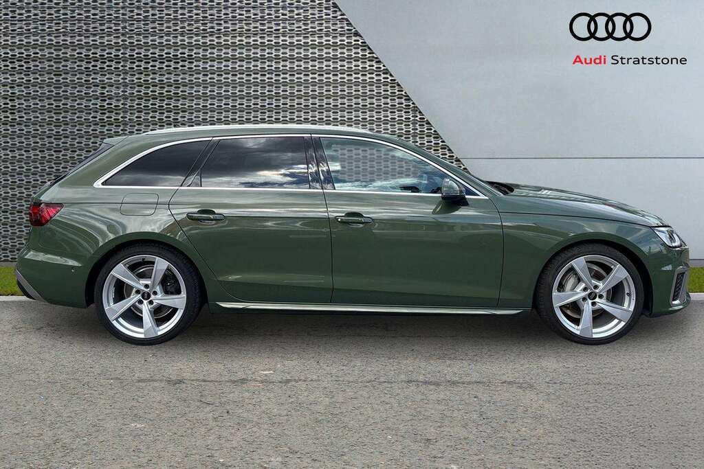 Audi A4 40 Tfsi 204 S Line S Tronic Tech Pack 2024 Green #4