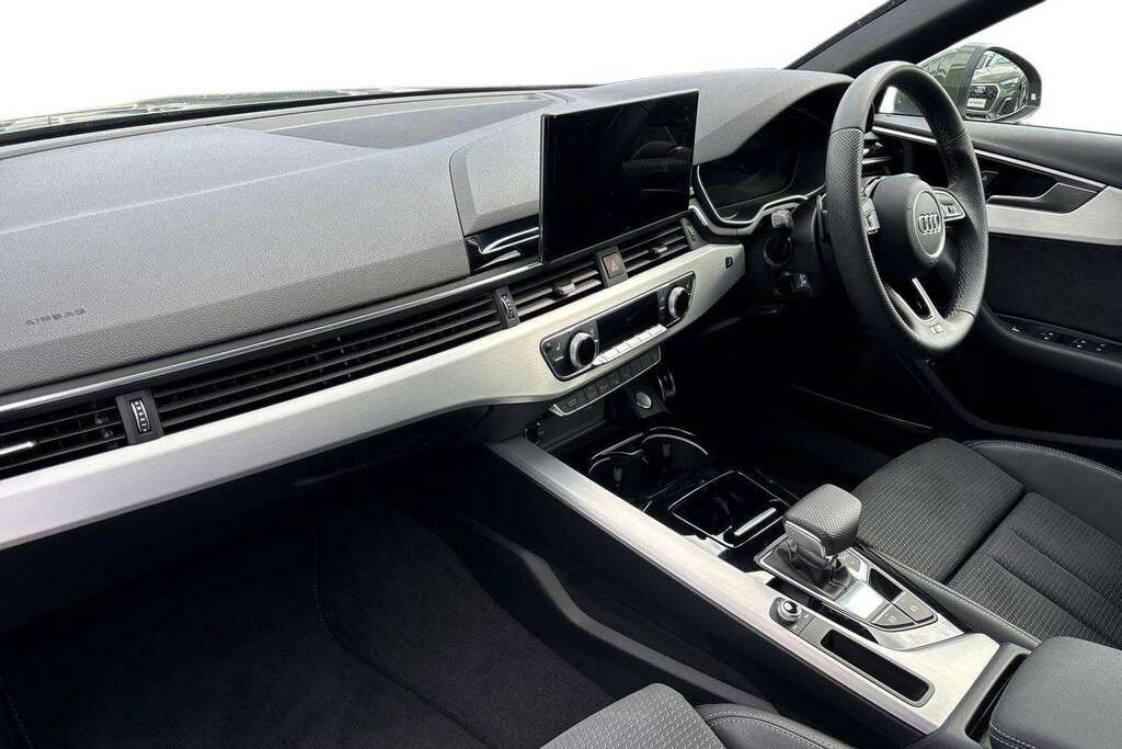 Audi A4 40 Tfsi 204 S Line S Tronic Tech Pack 2024 Green #2